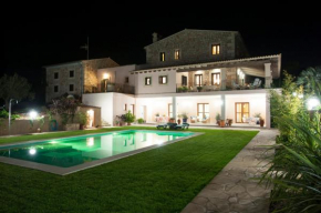 6 bedroom luxury villa just 10 minutes from the playa